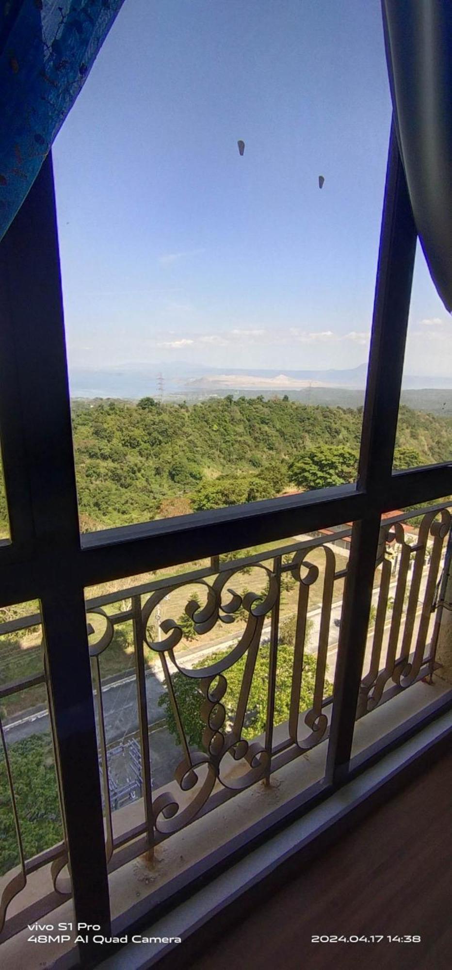 Splendido Tagagtay Taal Lake Staycation Free Parking Netflix No Free Pool Tagaytay City Exterior photo