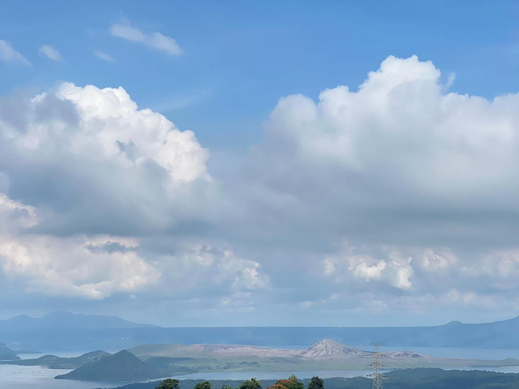 Splendido Tagagtay Taal Lake Staycation Free Parking Netflix No Free Pool Tagaytay City Exterior photo