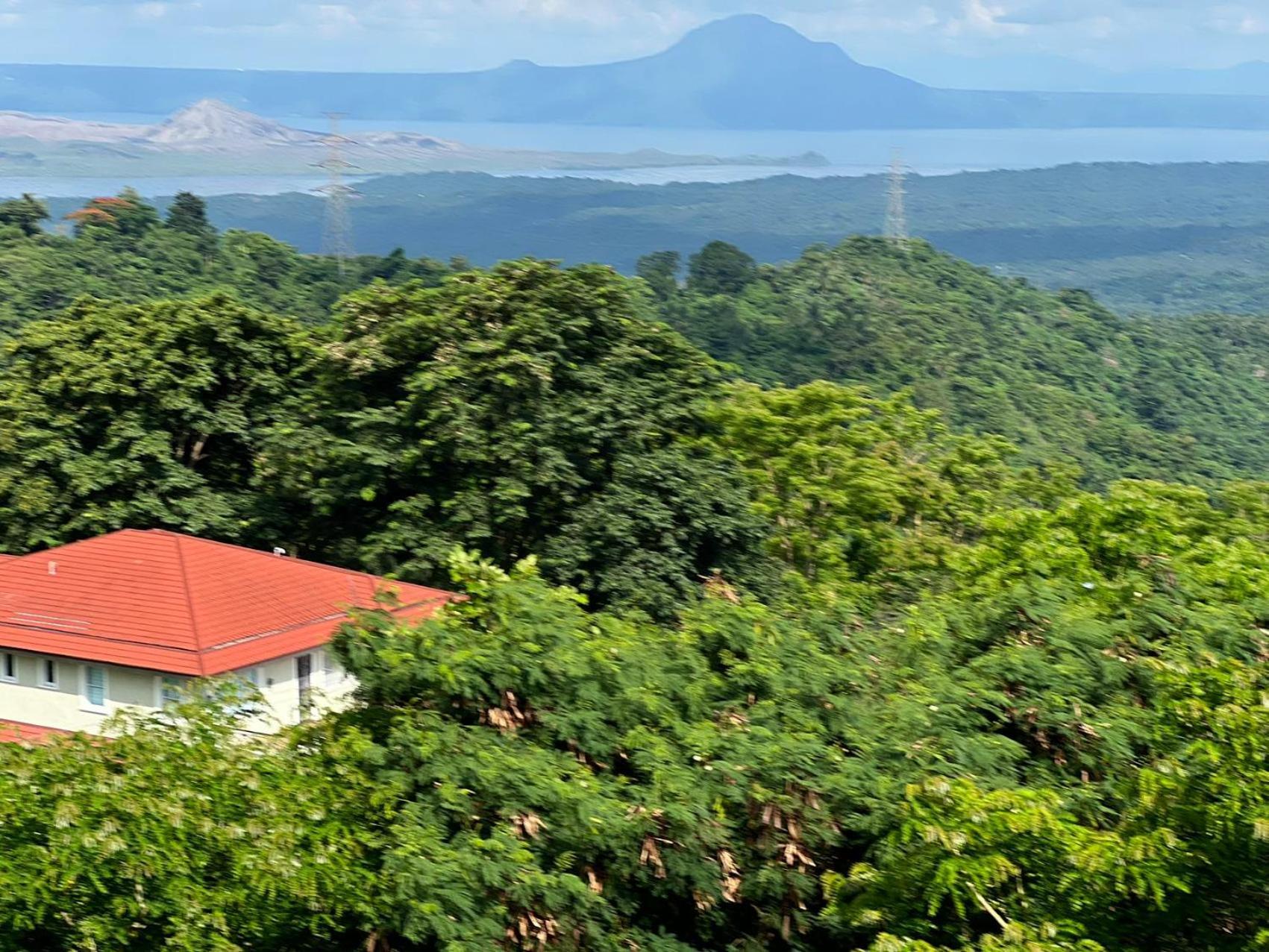 Splendido Tagagtay Taal Lake Staycation Free Parking Netflix No Free Pool Tagaytay City Exterior photo