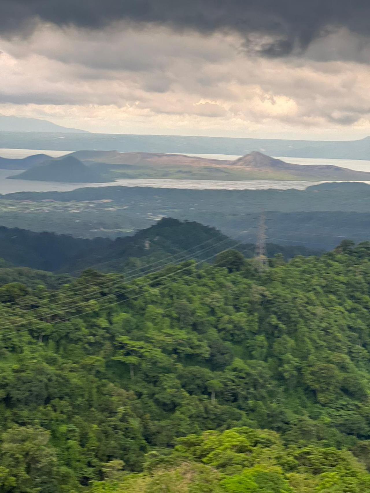 Splendido Tagagtay Taal Lake Staycation Free Parking Netflix No Free Pool Tagaytay City Exterior photo